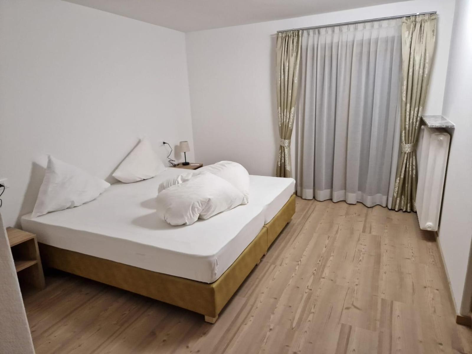 Apartment Aghel オルティゼーイ エクステリア 写真